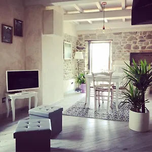 Iris Country House Casa vacanze